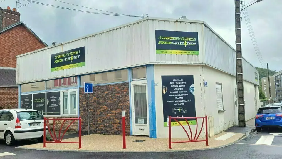 A louer Locaux d'activité 245m² Darnétal