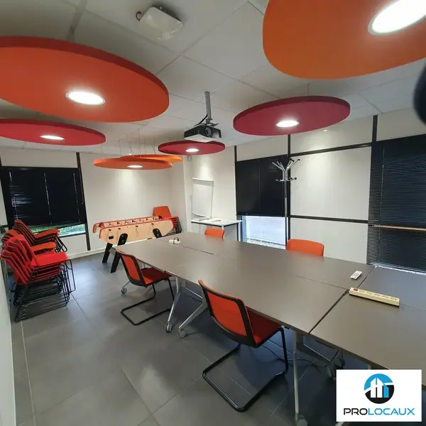 A louer Bureaux 498.05m² Voiron