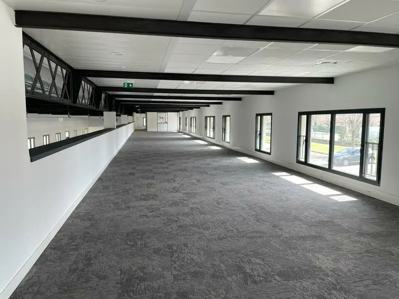 A vendre Locaux d'activité 1824m² Vénissieux