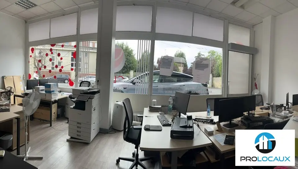 A louer Locaux d'activité 336m² Senlis