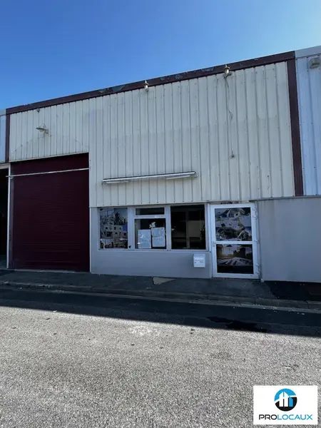 A louer Local commercial  170m² Saint-Maximin