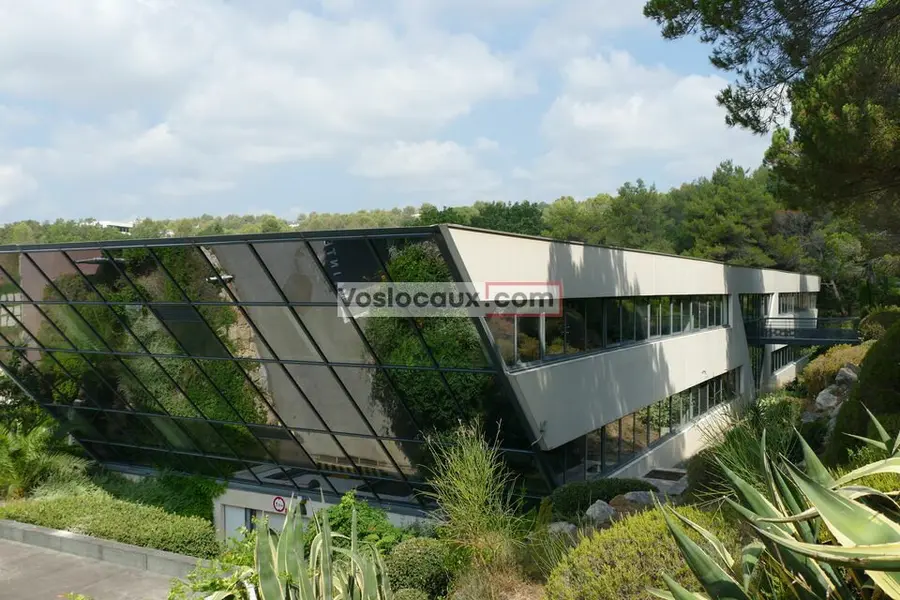 Sophia Antipolis  Bureaux à louer 430 m²  Quartier des Bouillides 