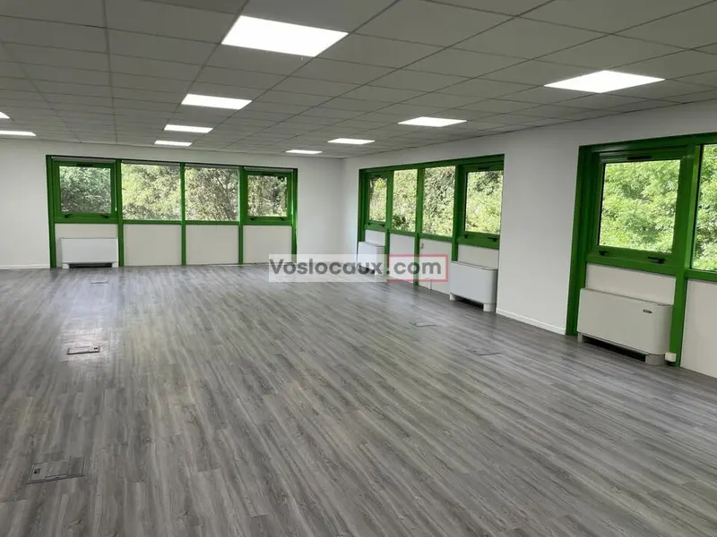 À LOUER  Bureaux de 115 m²  VALLAURIS / CHEMIN DE SAINT-BERNARD 