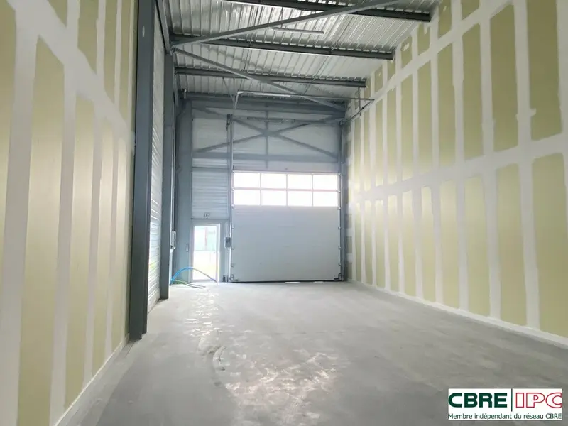 LOCATION - REF : 7776MP4