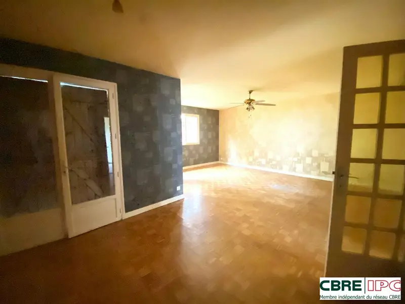 LOCATION - REF: 7975FD