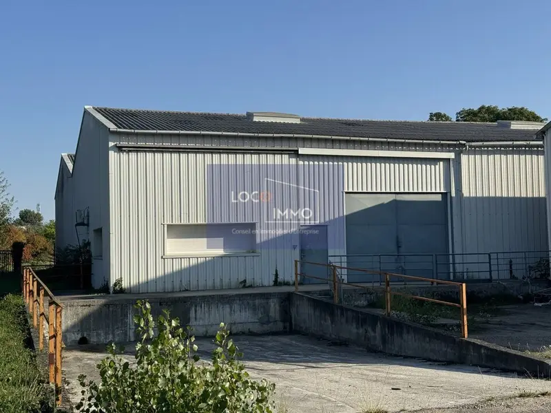 A louer Entrepôt 950m² Villenave-d'Ornon