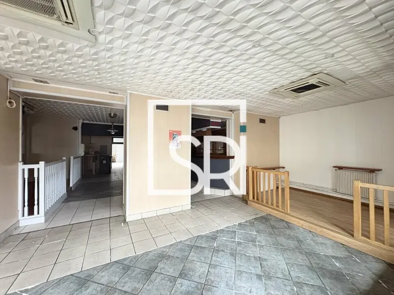 A louer Local commercial  160m² Clermont-Ferrand