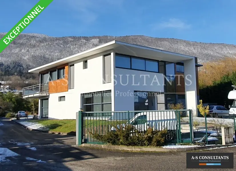 A vendre Locaux d'activité 424m² Sevrier