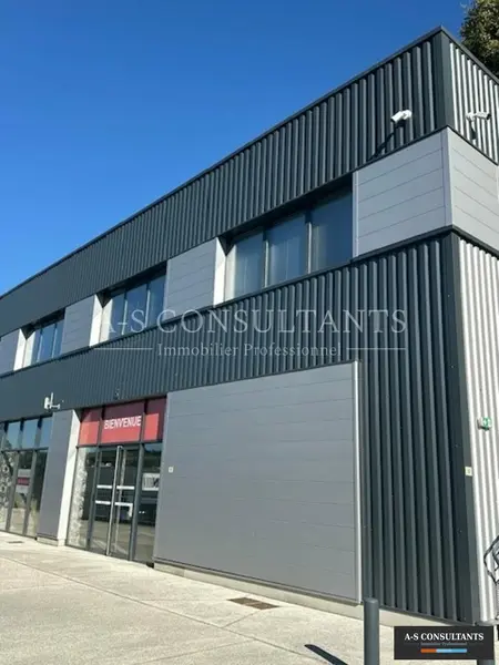 A louer Local commercial  350m² Le Pont-de-Beauvoisin