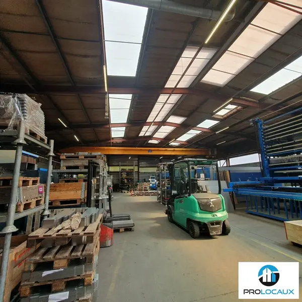 A vendre Locaux d'activité 1840m² Voiron