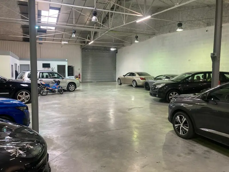 A vendre Locaux d'activité 604m² Saint-Vincent-de-Mercuze