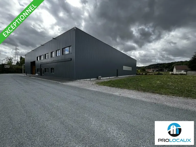 A louer Locaux d'activité 1772m² Pontpoint