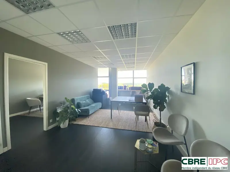 A ÉTÉ LOUÉ - REF 8006FD