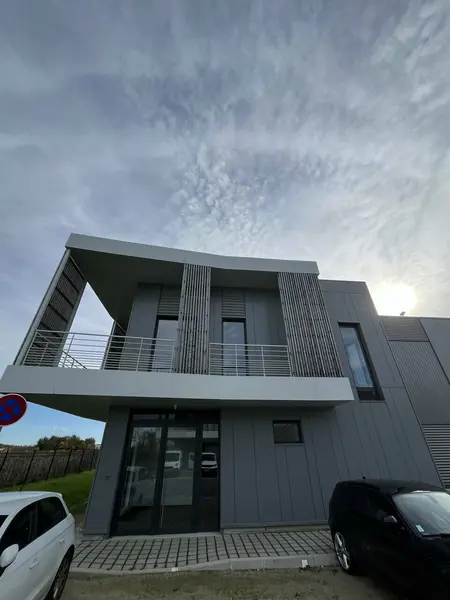 LOCAL D'ACTIVITE A LOUER