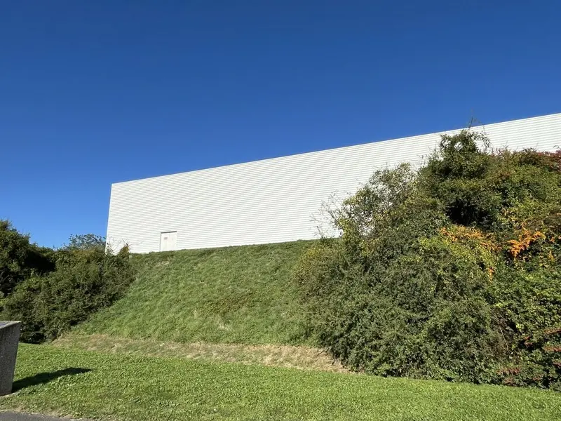 A louer Local commercial  2024.2m² Champniers