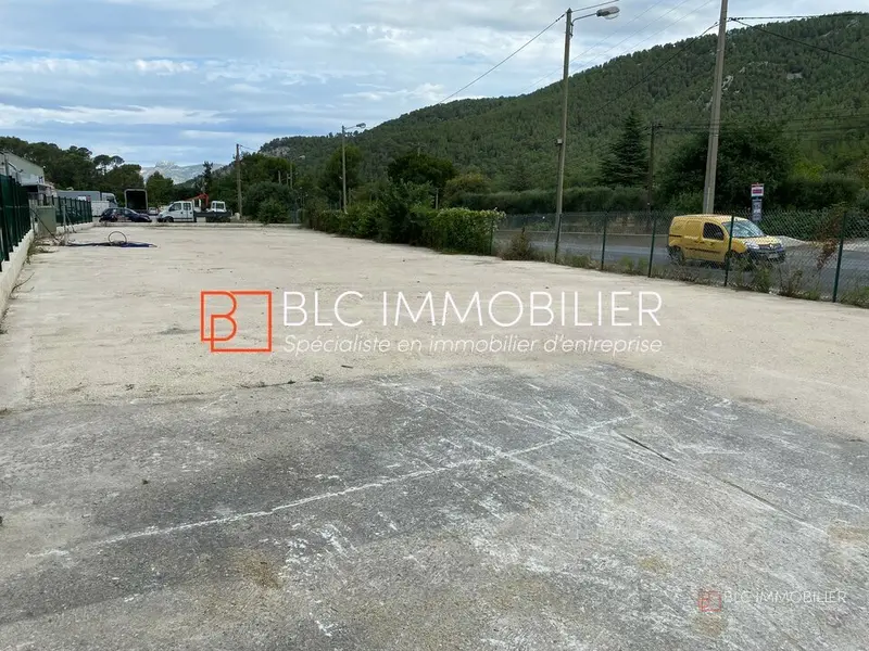 TERRAIN 1500m² A LOUER 13420 GEMENOS