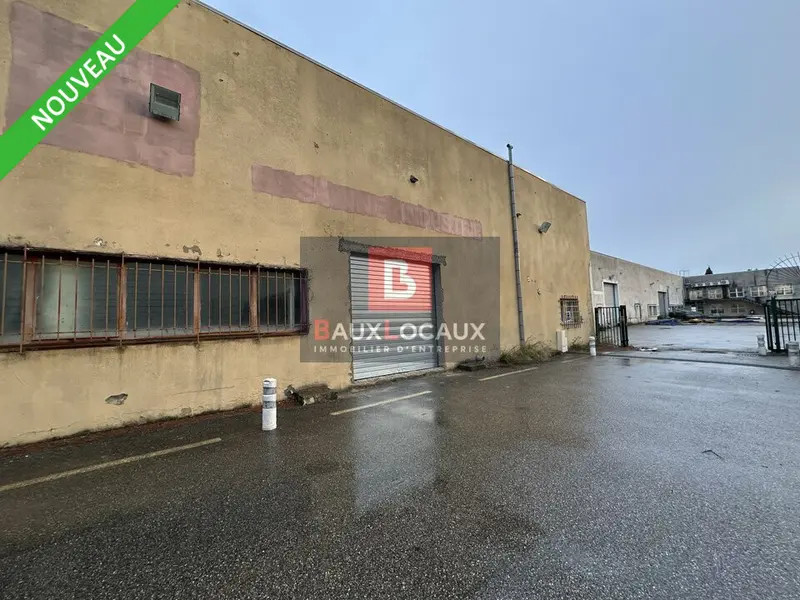 A LOUER LOCAL D'ACTIVITE 283 M² DANS LA COMMUNE DE BEDARRIDES 