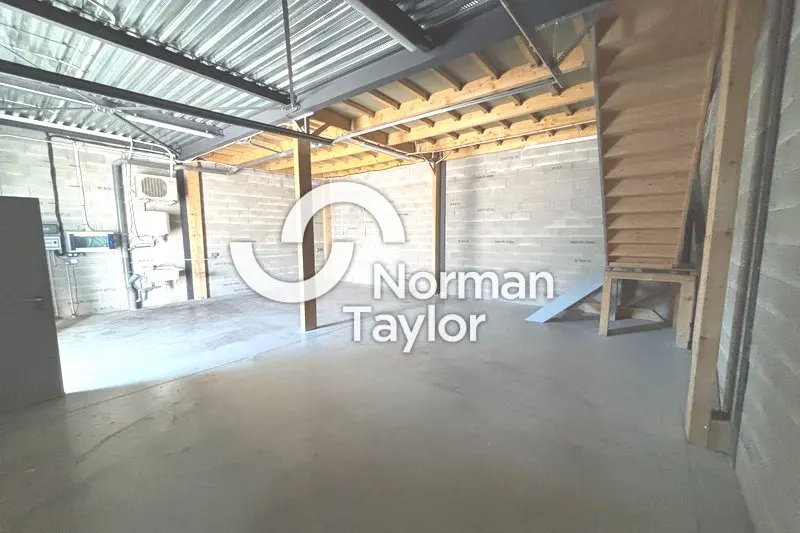 A louer Locaux d'activité 137m² Montpellier