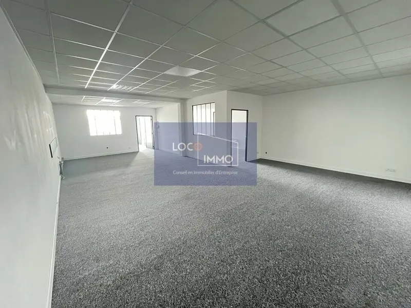 A louer Bureaux 702m² Bordeaux