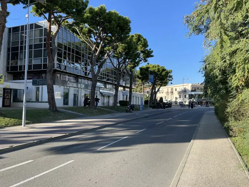À louer :  bureau de 170 m² - proche CAP 3000 SAINT LAURENT DU VAR
