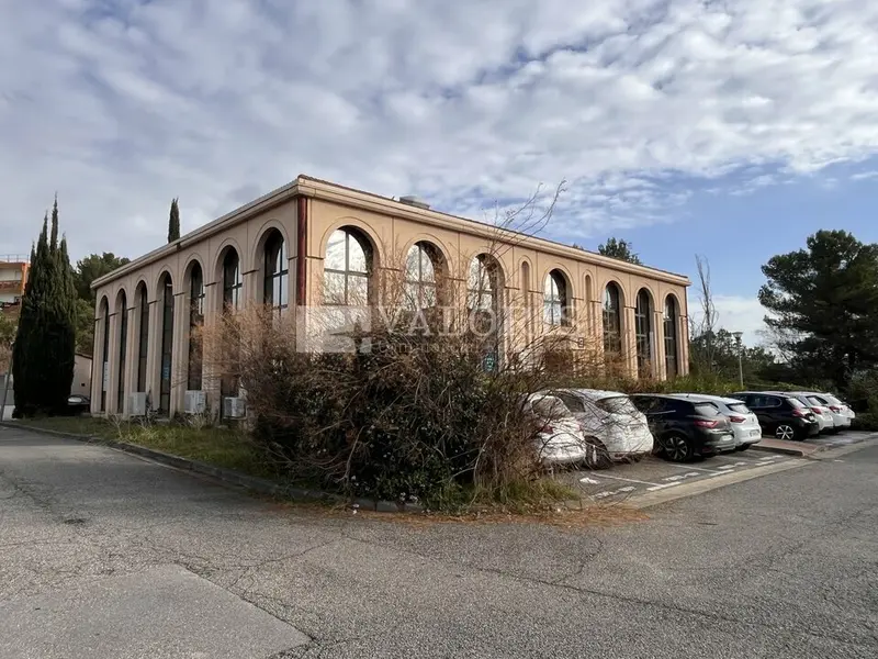 A louer Bureaux 244m² Aix-en-Provence