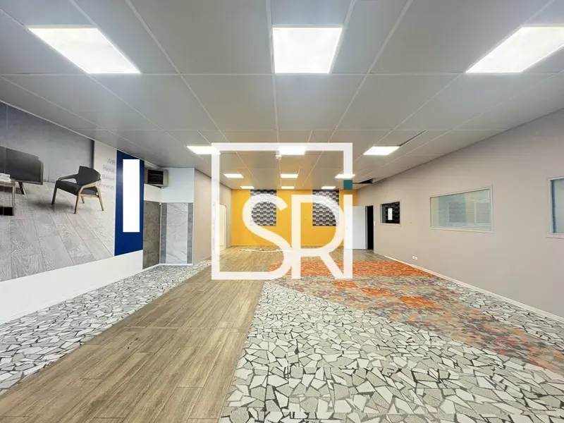 A louer Local commercial  460m² Clermont-Ferrand