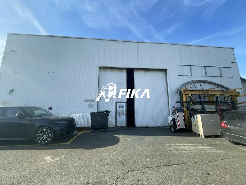 A LOUER LOCAL D'ACTIVITE - 625 m² - (31100) TOULOUSE