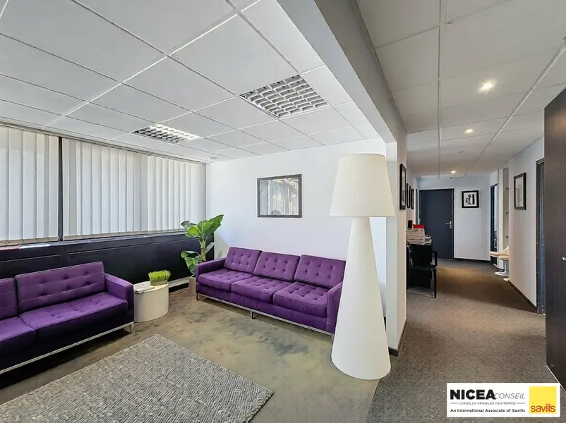 A louer Bureaux 162m² Mandelieu-la-Napoule