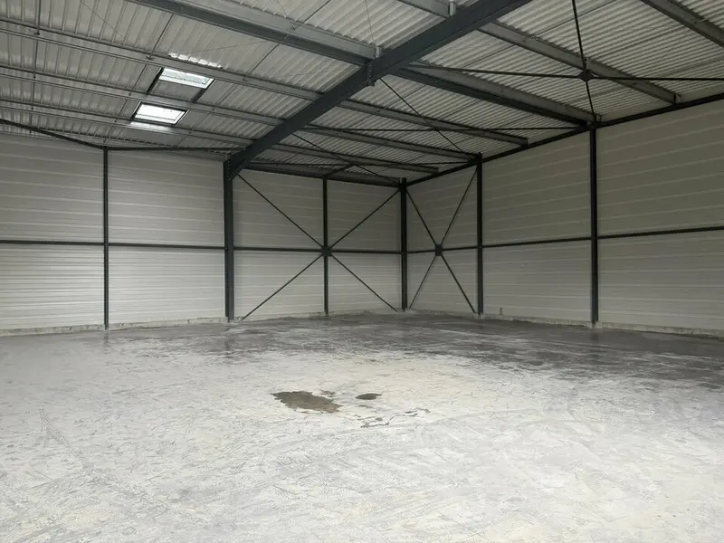 Lacanau - Zone Industrielle - Entrepôt - Location Pure - 366m2