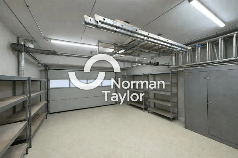 A louer Locaux d'activité 132m² Montpellier